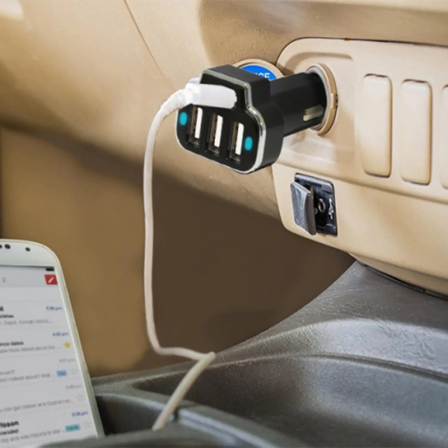 Aquarius PowerUp 4-Port USB Power Dash Car Charger Black Aquarius