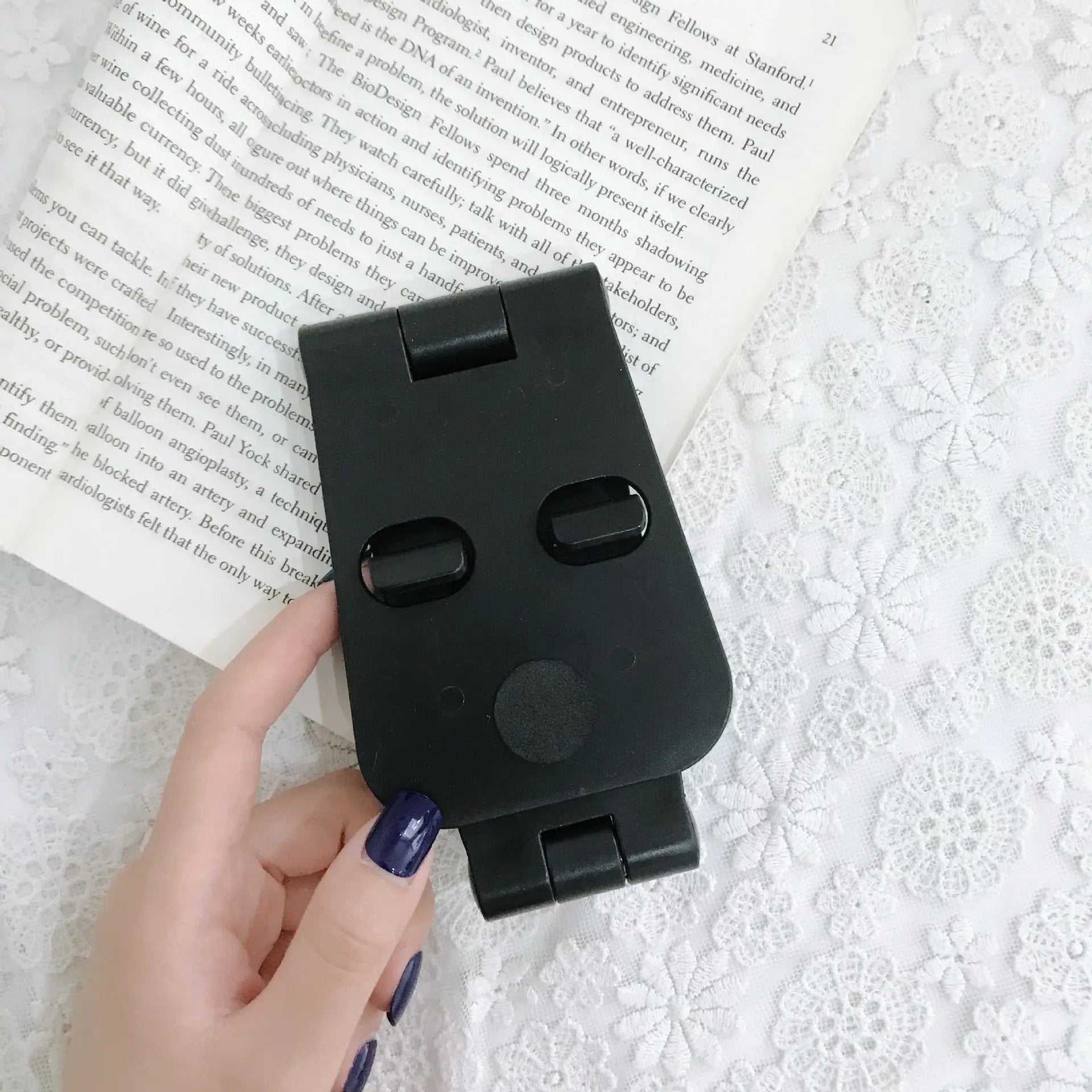 Plastic folding mobile phone live support Charge Hub X