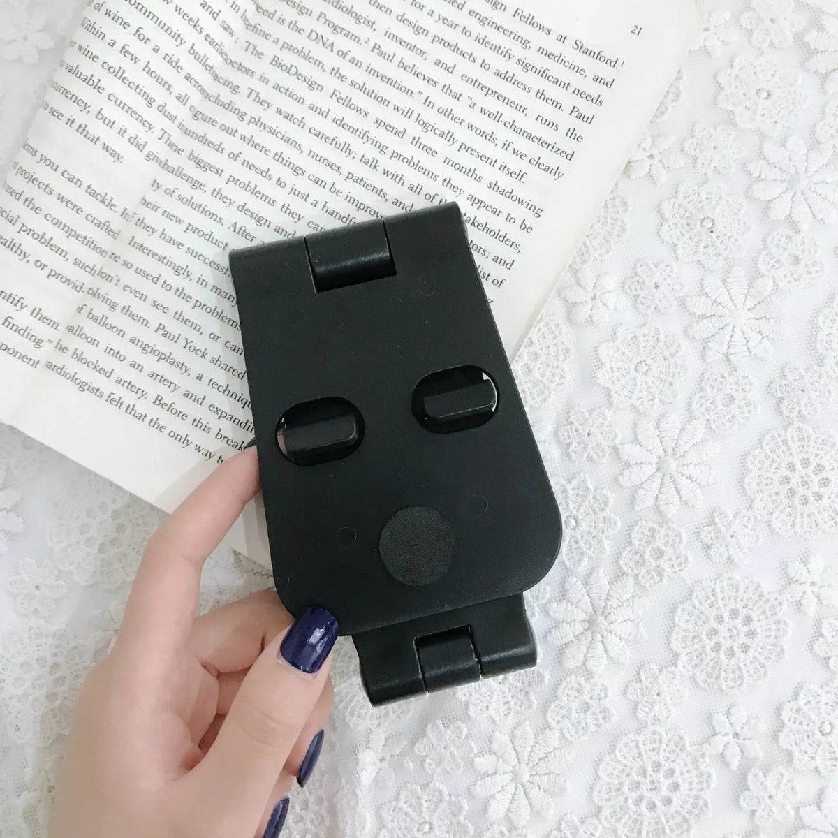 Plastic folding mobile phone live support Charge Hub X